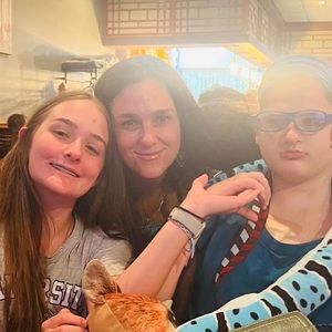 Meet your Posher, Leigh